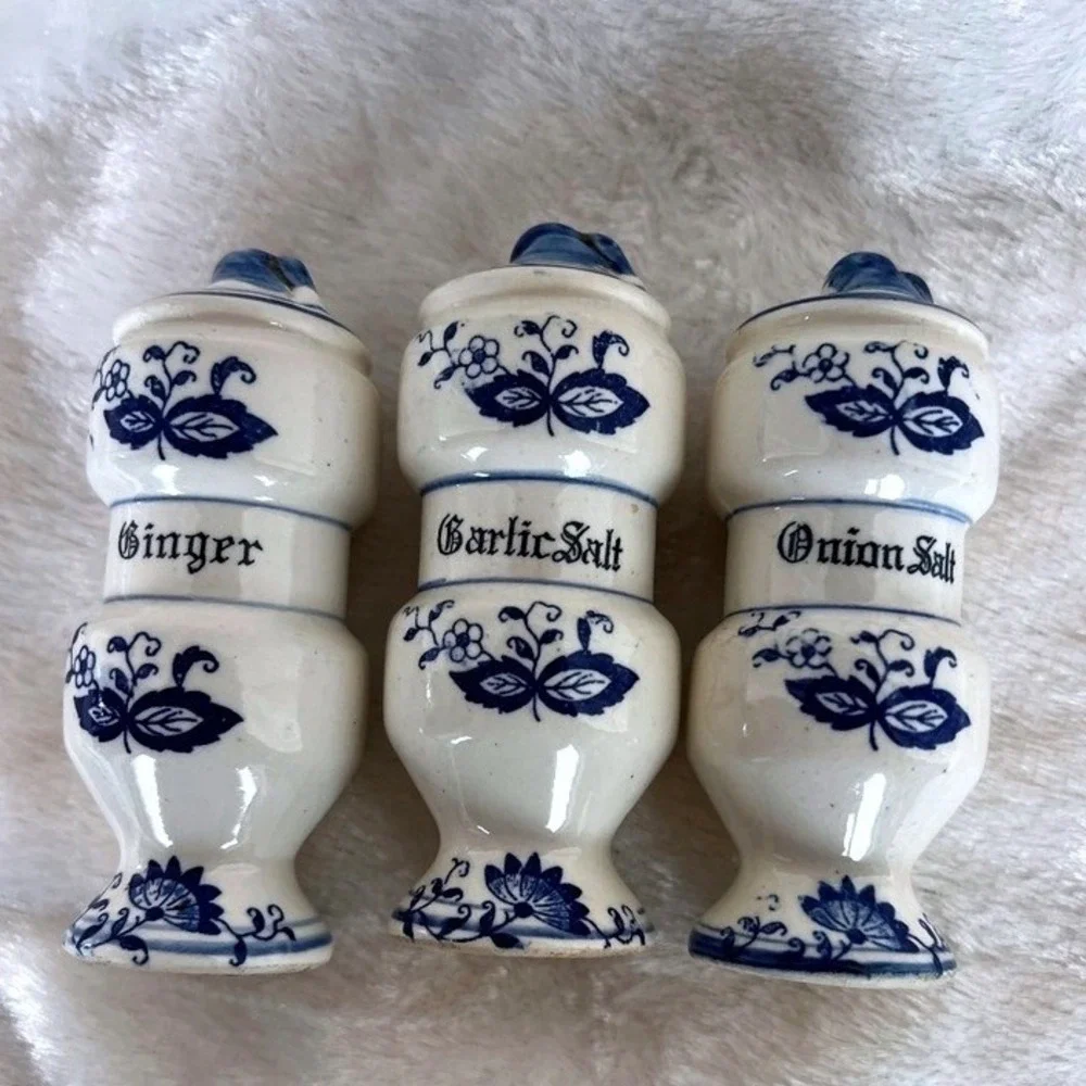 Vintage Blue Onion Decor Ceramic Spice Jar Set Garlic Salt Onion Ginger Japan